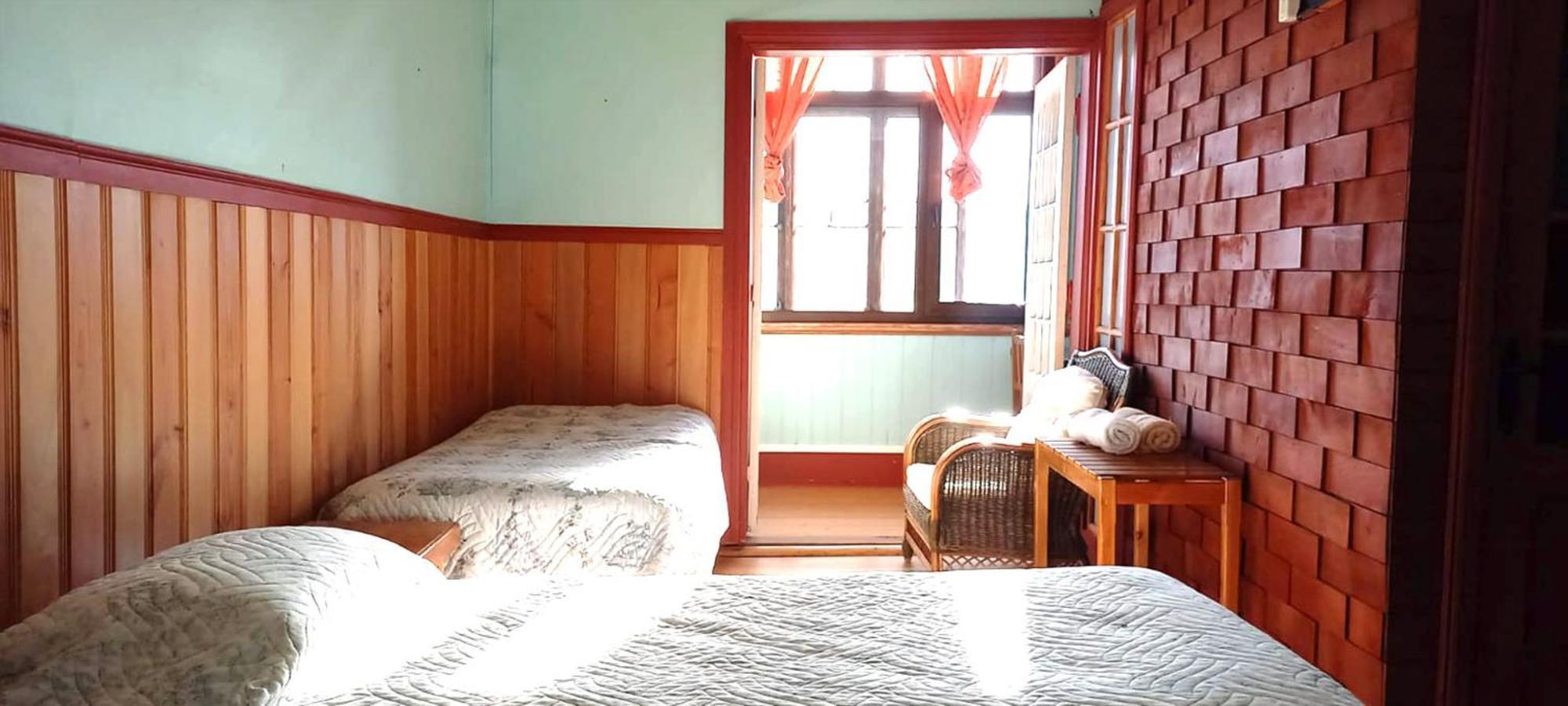 Hostal Florencia Apartment Puerto Varas Bagian luar foto